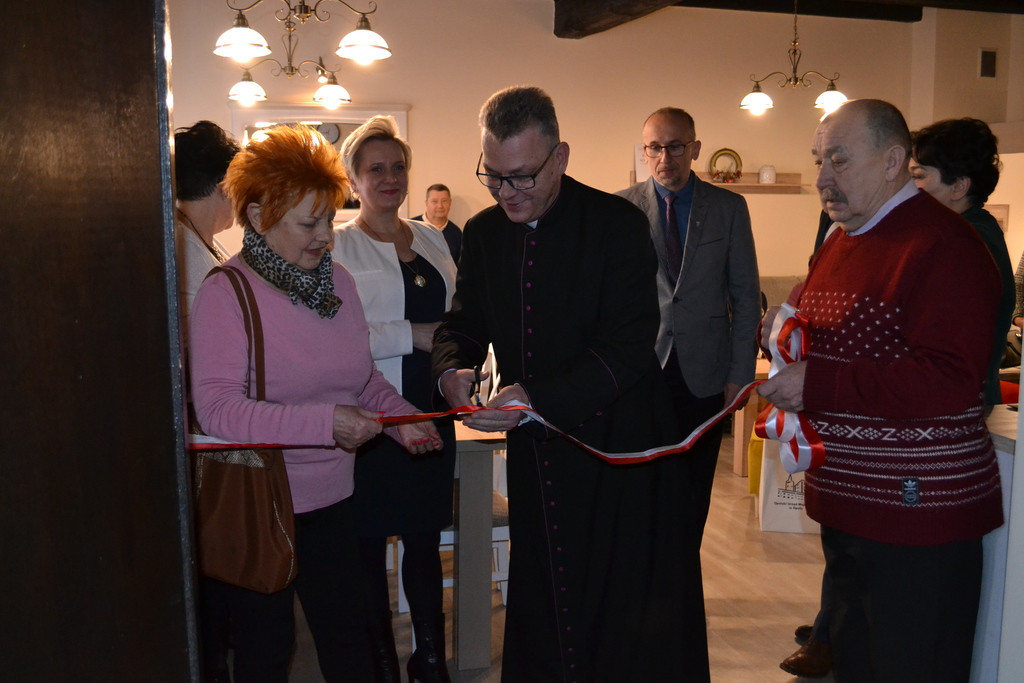 Klub Seniora w Lewinie Brzeskim otwarty