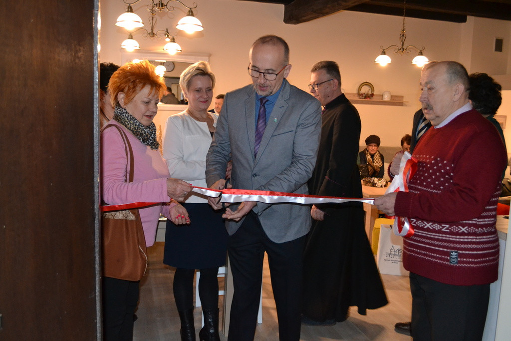 Klub Seniora w Lewinie Brzeskim otwarty