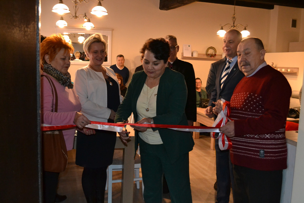 Klub Seniora w Lewinie Brzeskim otwarty