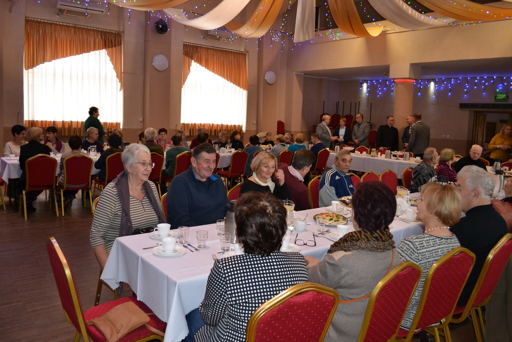 Klub Seniora w Lewinie Brzeskim otwarty