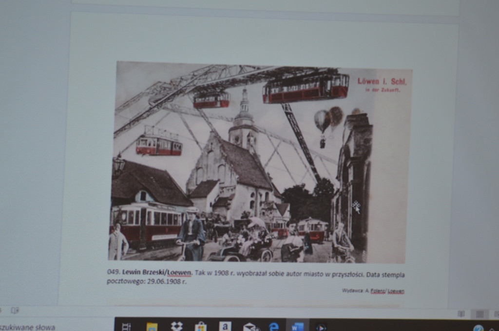 Niecodzienna lekcja historii w PSP w Lewinie Brzeskim