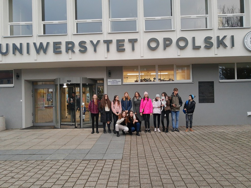 Udział uczniów PSP w Łosiowie w akcji ,,Noc Biologów``.