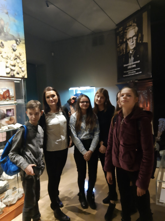 Udział uczniów PSP w Łosiowie w akcji ,,Noc Biologów``.