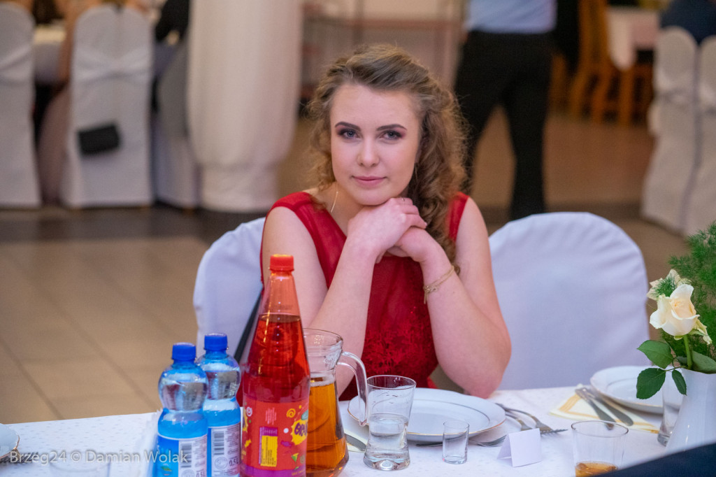 Studniówka 2020 w Zespole Szkół Ponadpodstawowych w Grodkowie [zdjęcia]