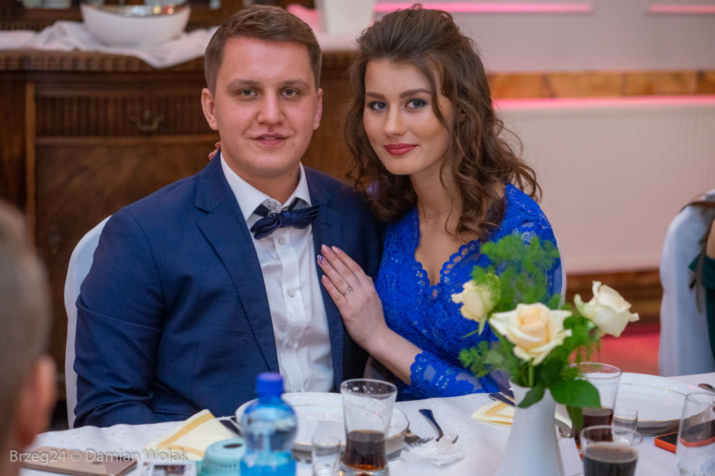 Studniówka 2020 w Zespole Szkół Ponadpodstawowych w Grodkowie [zdjęcia]