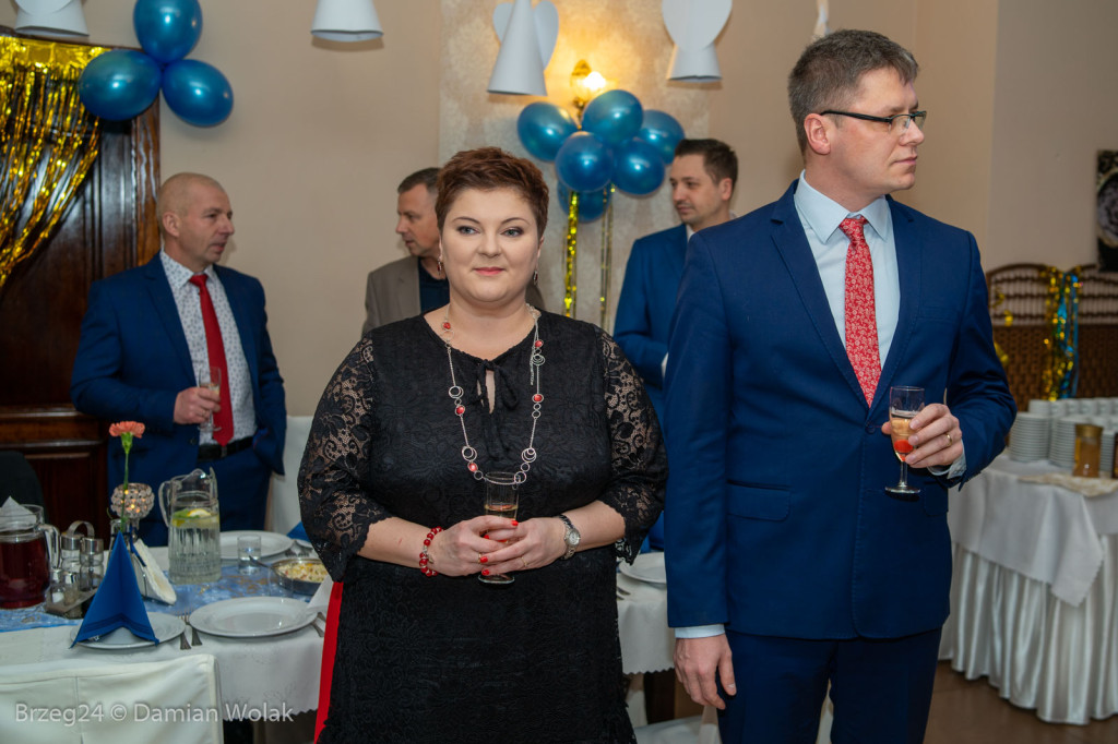 Studniówka 2020 w Liceum Ogólnokształcącym w Grodkowie [zdjęcia]