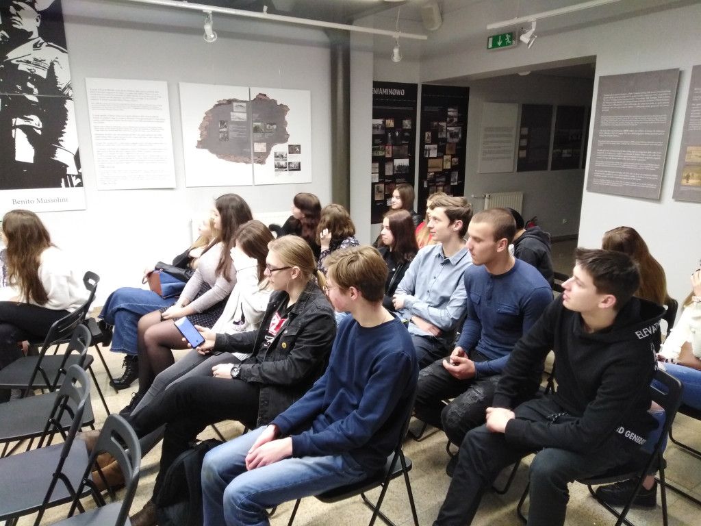 I LO w Brzegu uczy historii nie tylko z podręczników