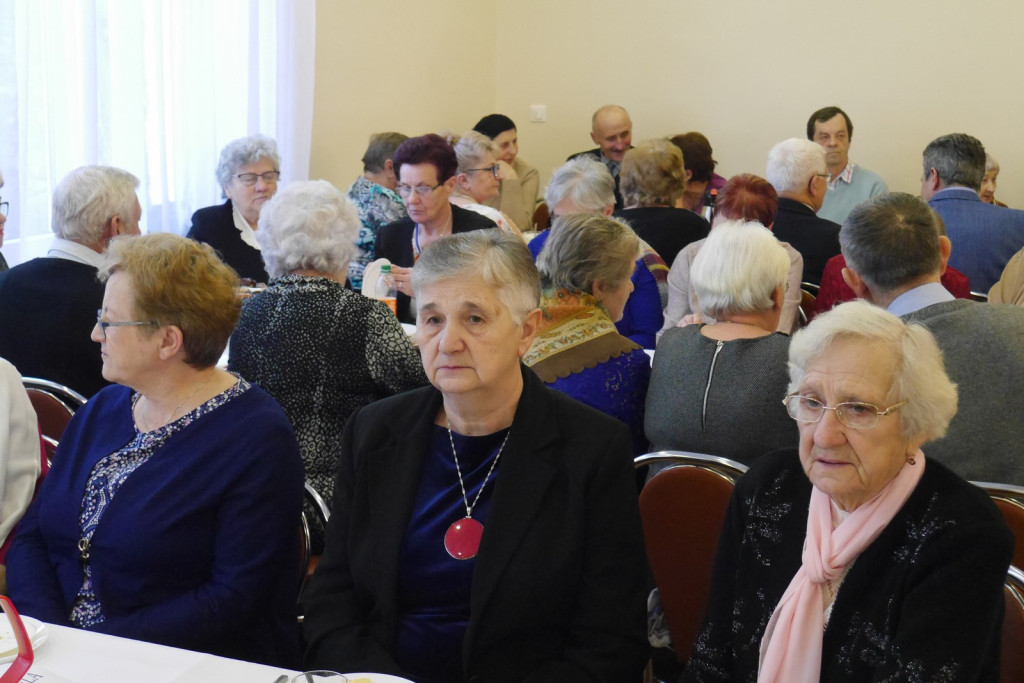 Radośni seniorzy w Pogorzeli [fotorelacja]