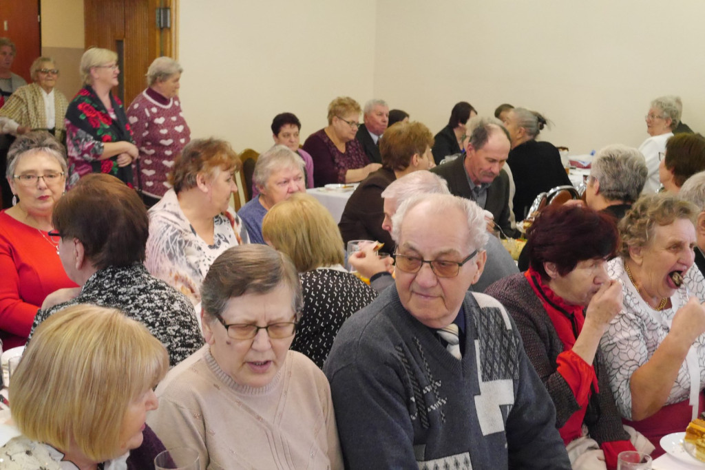 Radośni seniorzy w Pogorzeli [fotorelacja]
