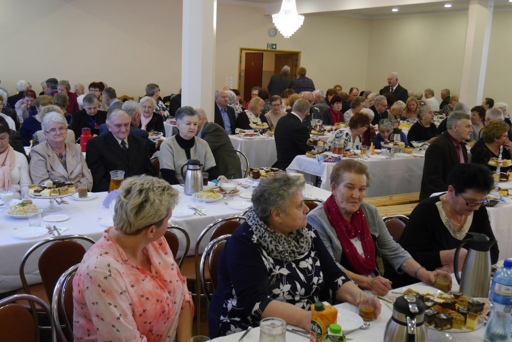 Radośni seniorzy w Pogorzeli [fotorelacja]