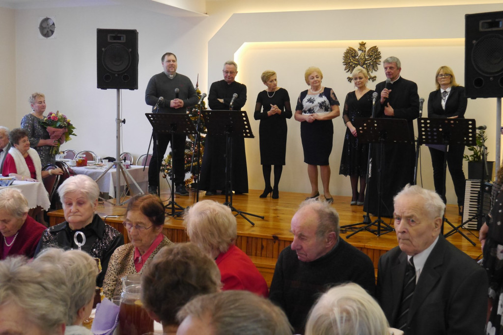 Radośni seniorzy w Pogorzeli [fotorelacja]