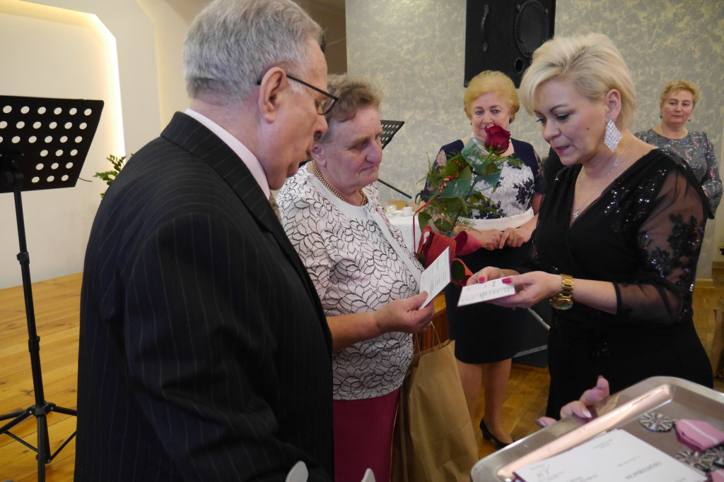 Radośni seniorzy w Pogorzeli [fotorelacja]