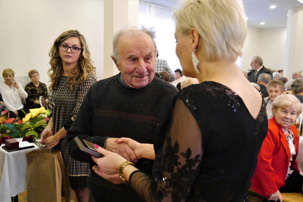 Radośni seniorzy w Pogorzeli [fotorelacja]