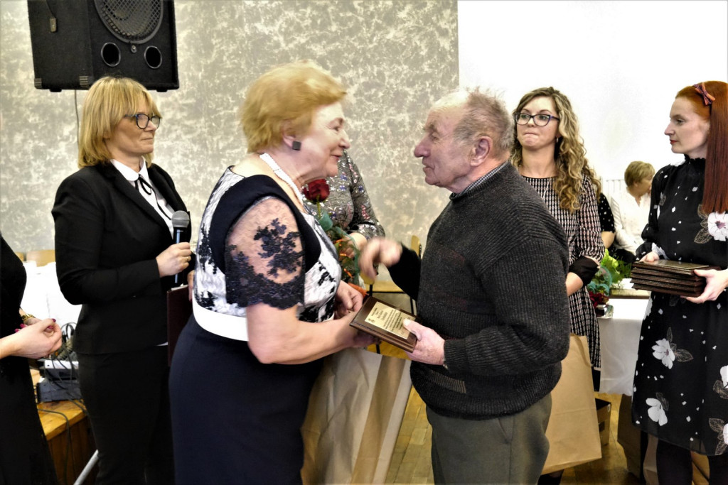Radośni seniorzy w Pogorzeli [fotorelacja]