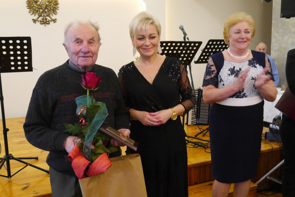 Radośni seniorzy w Pogorzeli [fotorelacja]