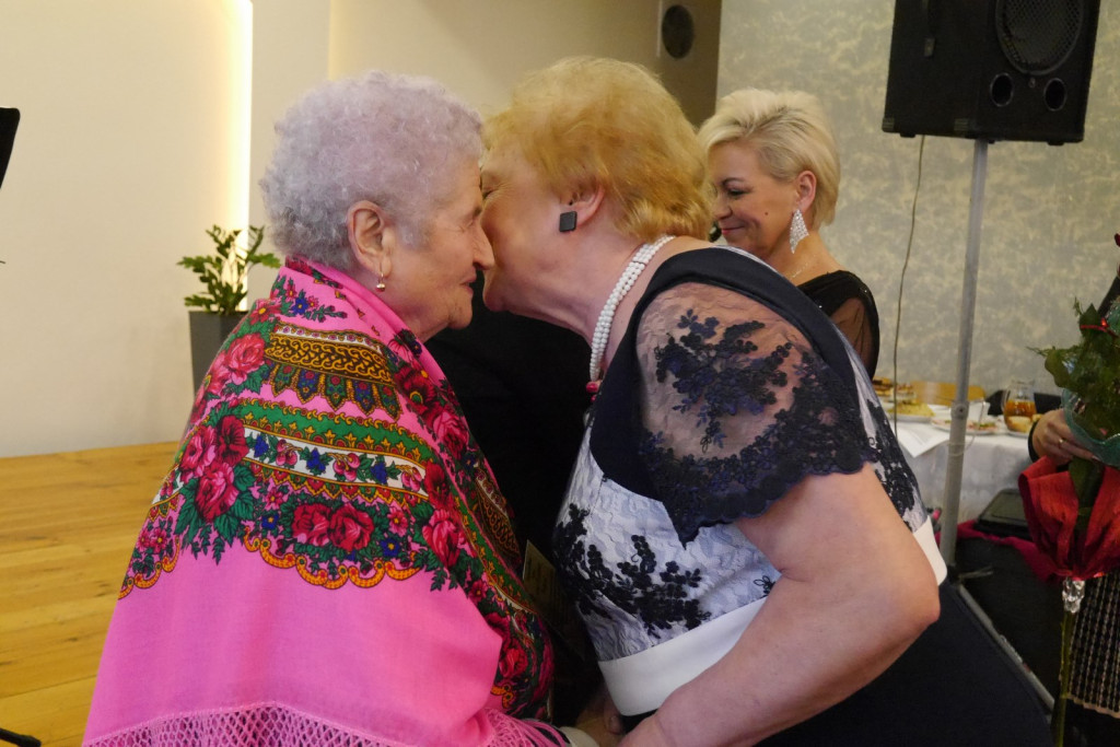 Radośni seniorzy w Pogorzeli [fotorelacja]