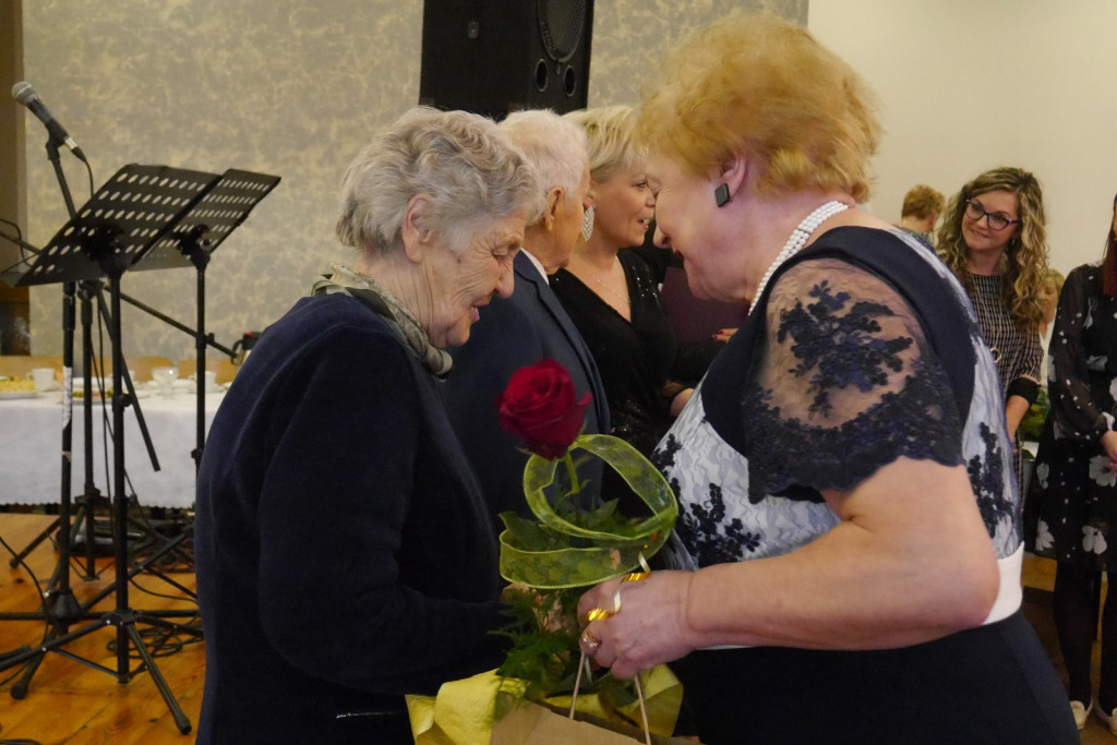 Radośni seniorzy w Pogorzeli [fotorelacja]