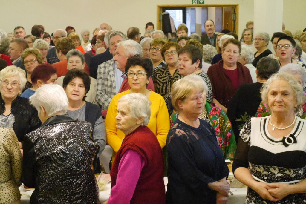 Radośni seniorzy w Pogorzeli [fotorelacja]