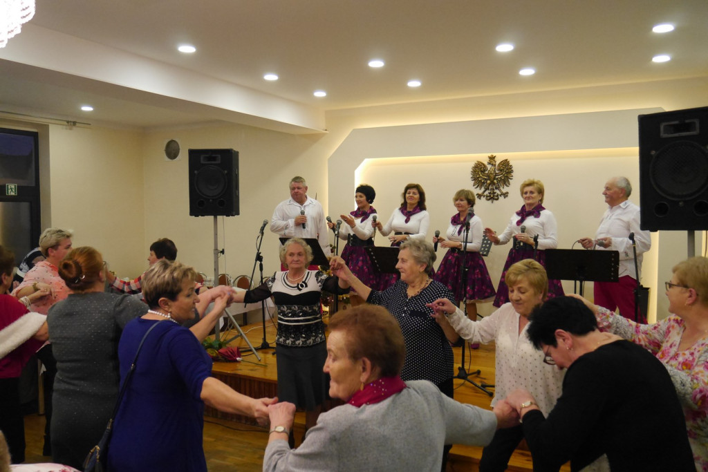 Radośni seniorzy w Pogorzeli [fotorelacja]