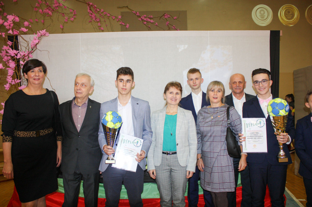 Wyłoniono najlepszych sportowców w województwie i PSP3 w Grodkowie [zdjęcia]