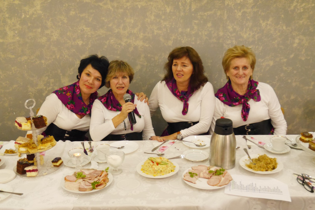 Radośni seniorzy w Pogorzeli [fotorelacja]