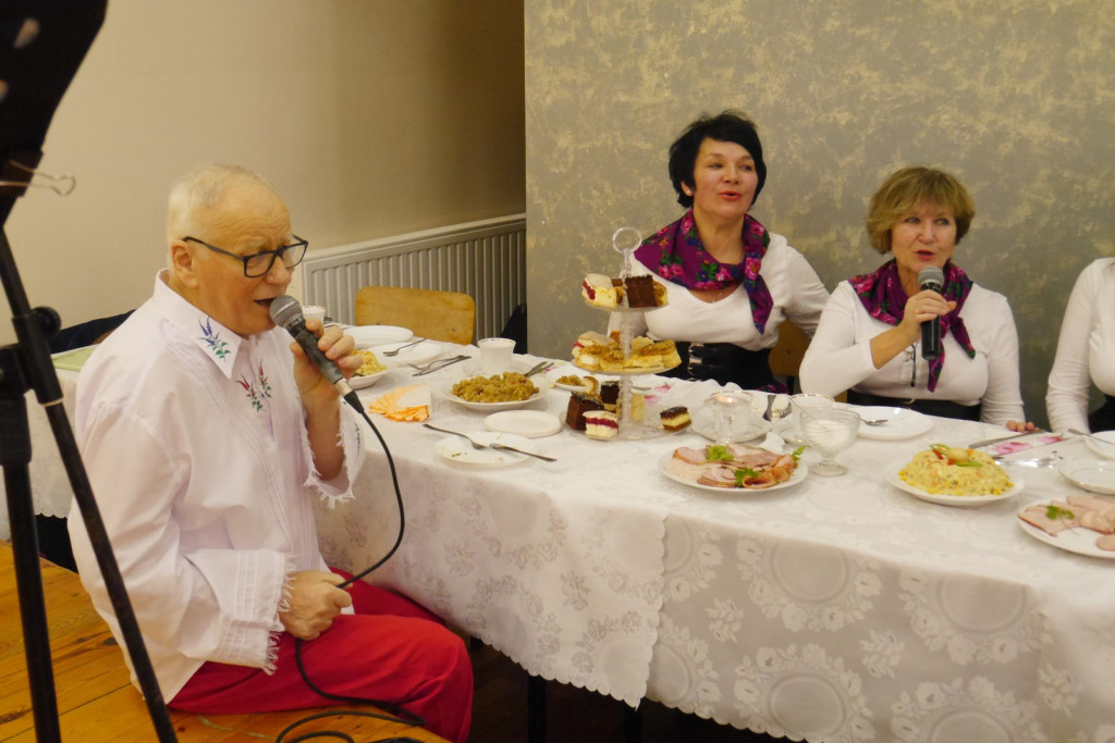 Radośni seniorzy w Pogorzeli [fotorelacja]