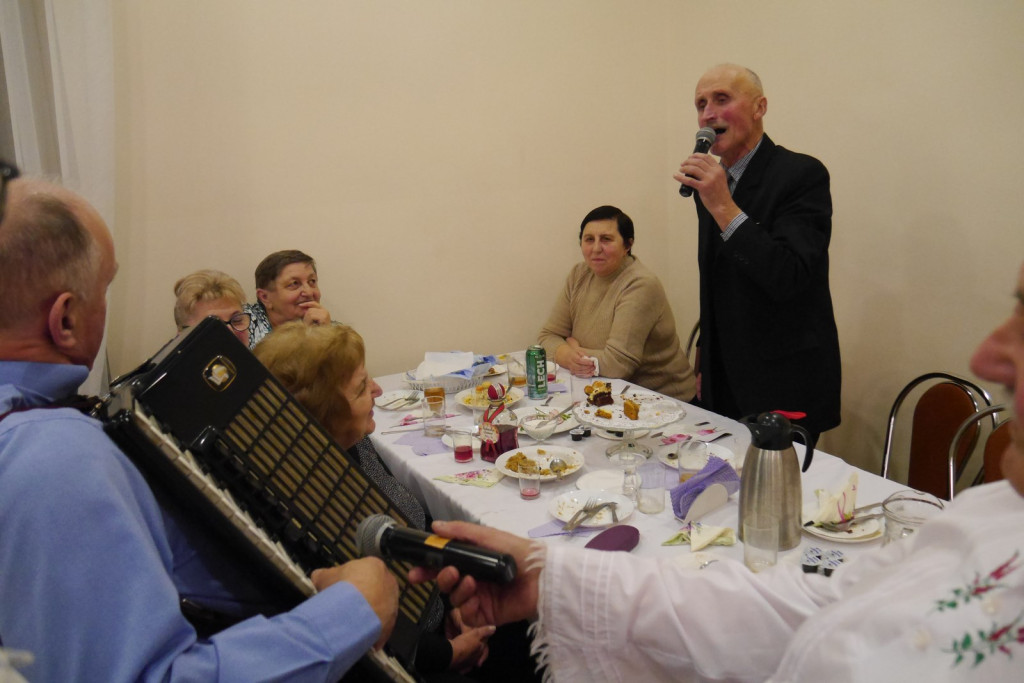 Radośni seniorzy w Pogorzeli [fotorelacja]