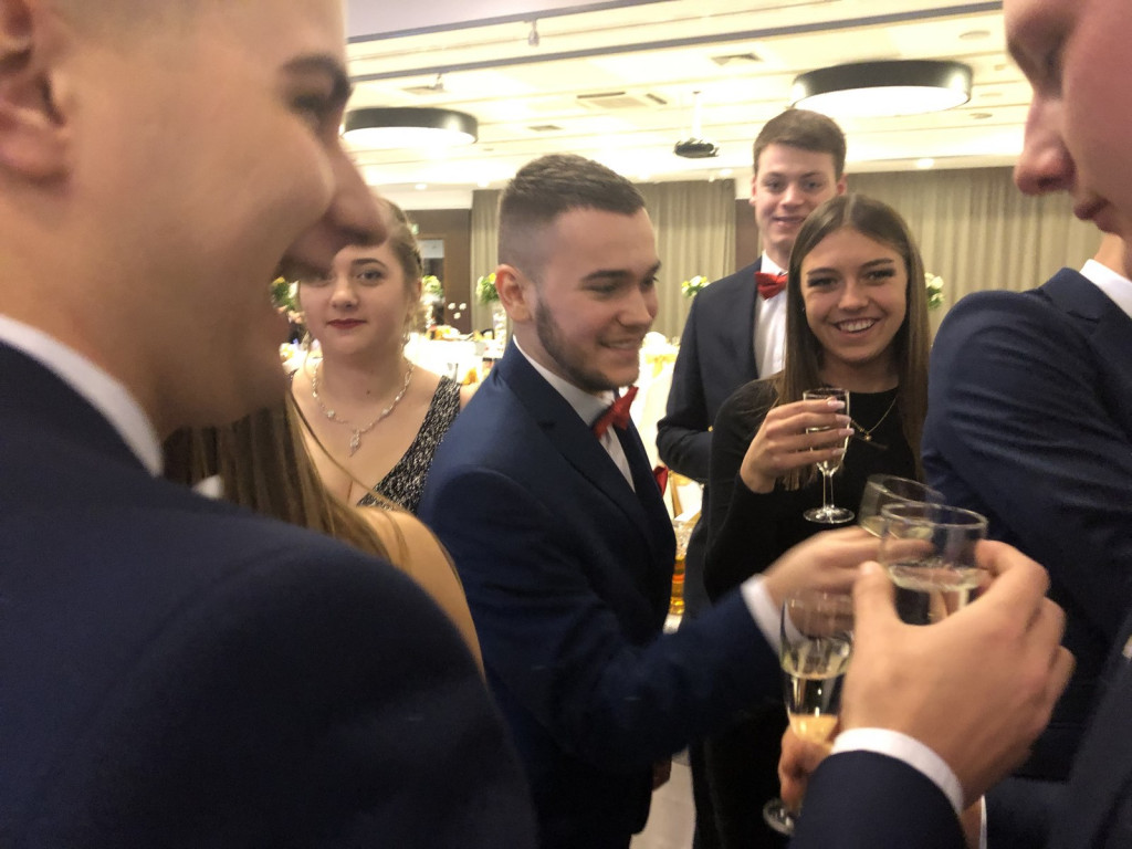 Wspaniała i jedyna w swoim rodzaju noc. Studniówka ZSB w Brzegu