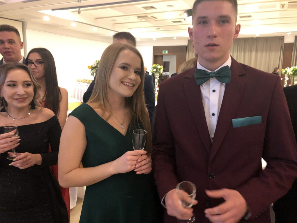 Wspaniała i jedyna w swoim rodzaju noc. Studniówka ZSB w Brzegu