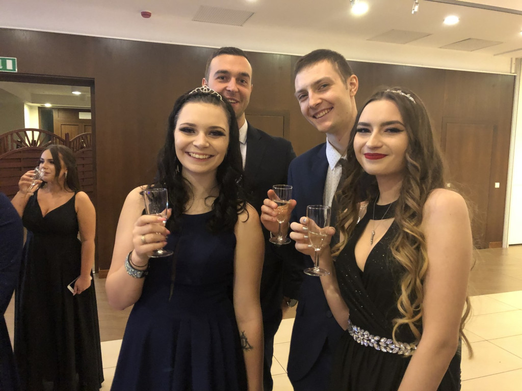 Wspaniała i jedyna w swoim rodzaju noc. Studniówka ZSB w Brzegu