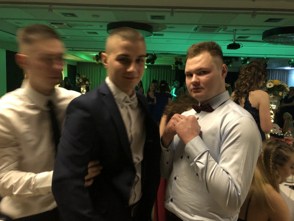 Wspaniała i jedyna w swoim rodzaju noc. Studniówka ZSB w Brzegu