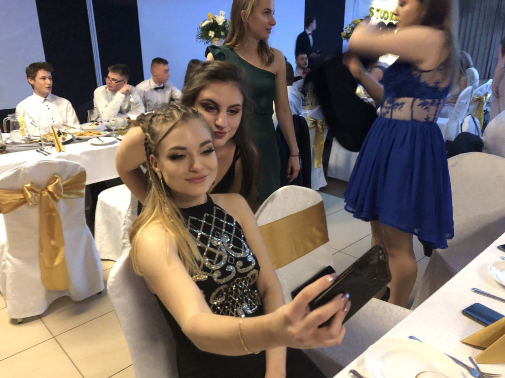 Wspaniała i jedyna w swoim rodzaju noc. Studniówka ZSB w Brzegu