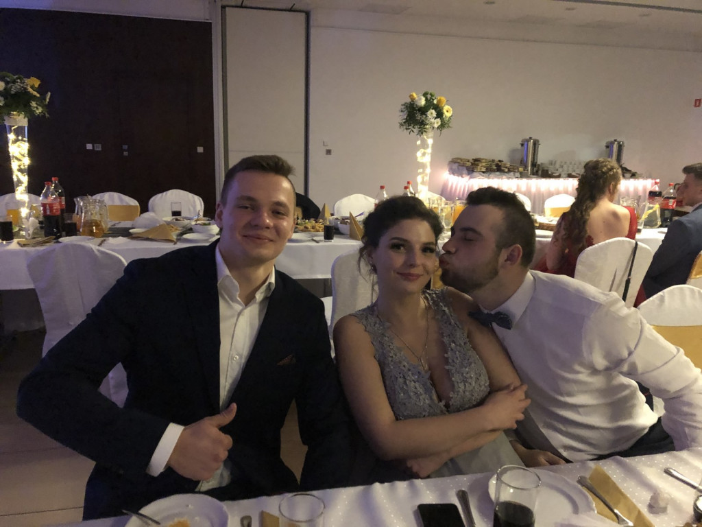 Wspaniała i jedyna w swoim rodzaju noc. Studniówka ZSB w Brzegu