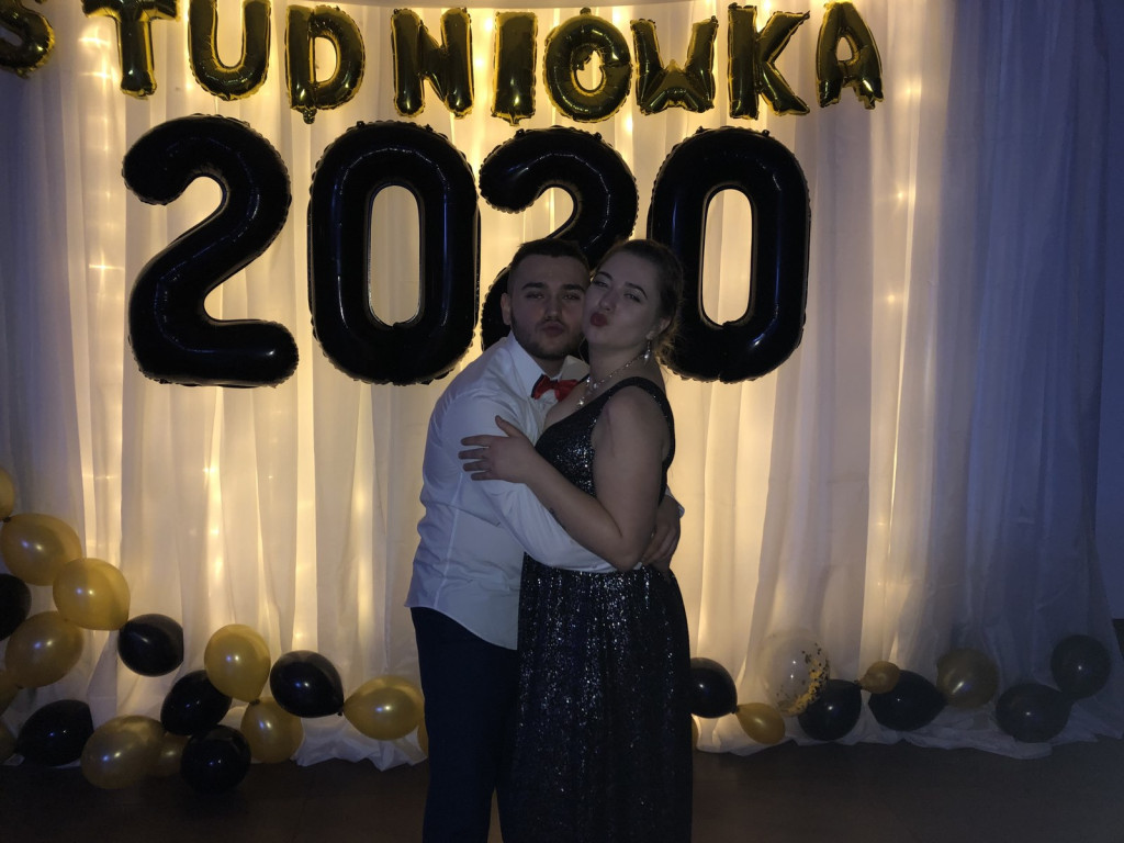 Wspaniała i jedyna w swoim rodzaju noc. Studniówka ZSB w Brzegu