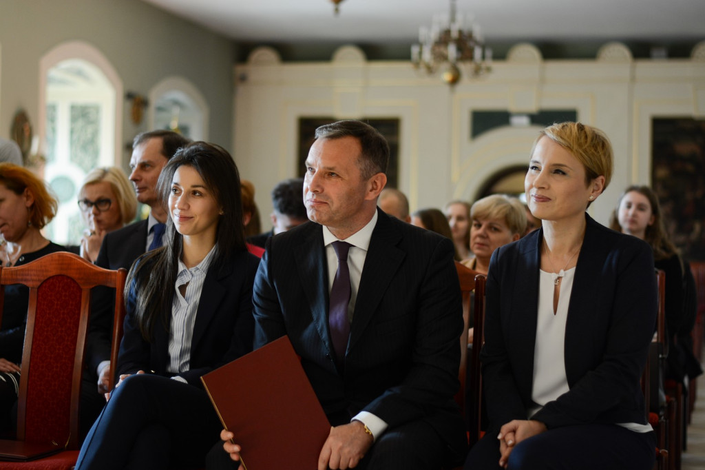 Zespół Szkół Ekonomicznych w Brzegu i dolnośląska firma Eberspächer podpisali porozumienie o współpracy