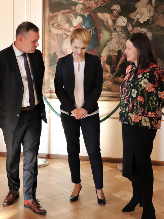 Zespół Szkół Ekonomicznych w Brzegu i dolnośląska firma Eberspächer podpisali porozumienie o współpracy