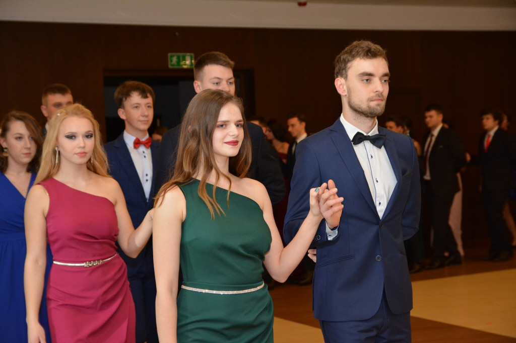 Studniówka 2020 w Zespole Szkół Zawodowych Nr 1 w Brzegu [zdjęcia]