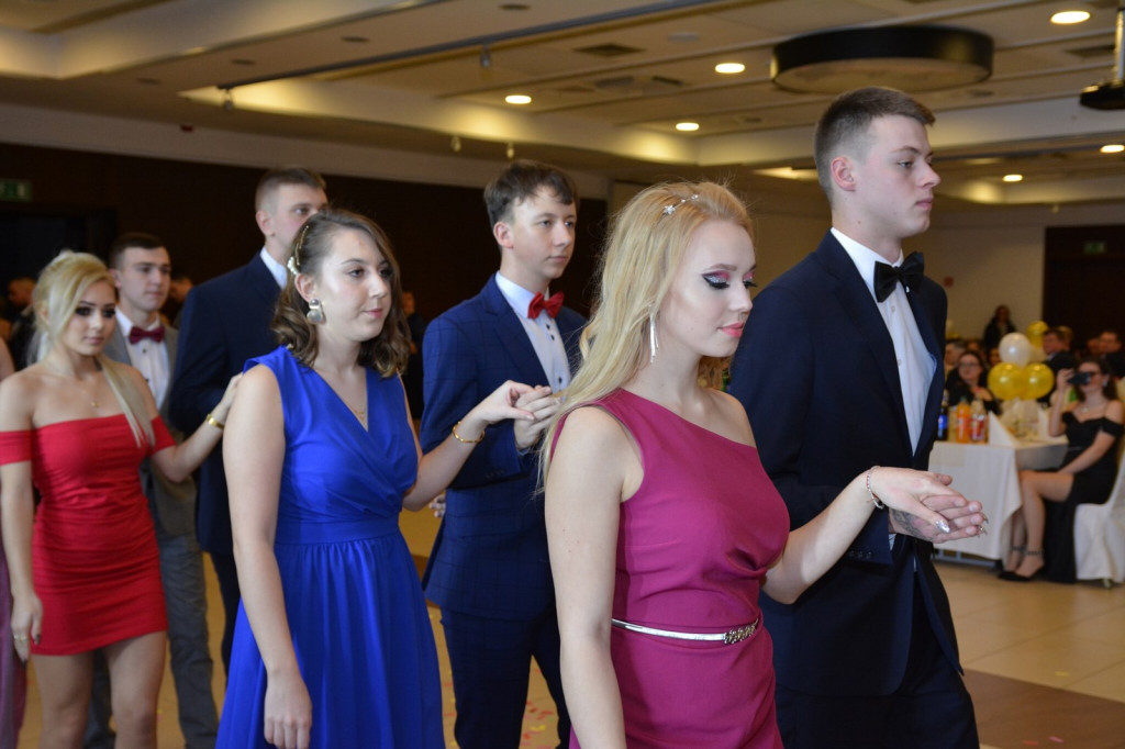 Studniówka 2020 w Zespole Szkół Zawodowych Nr 1 w Brzegu [zdjęcia]