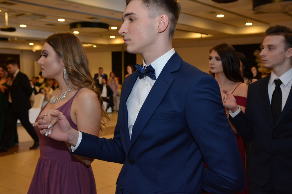 Studniówka 2020 w Zespole Szkół Zawodowych Nr 1 w Brzegu [zdjęcia]