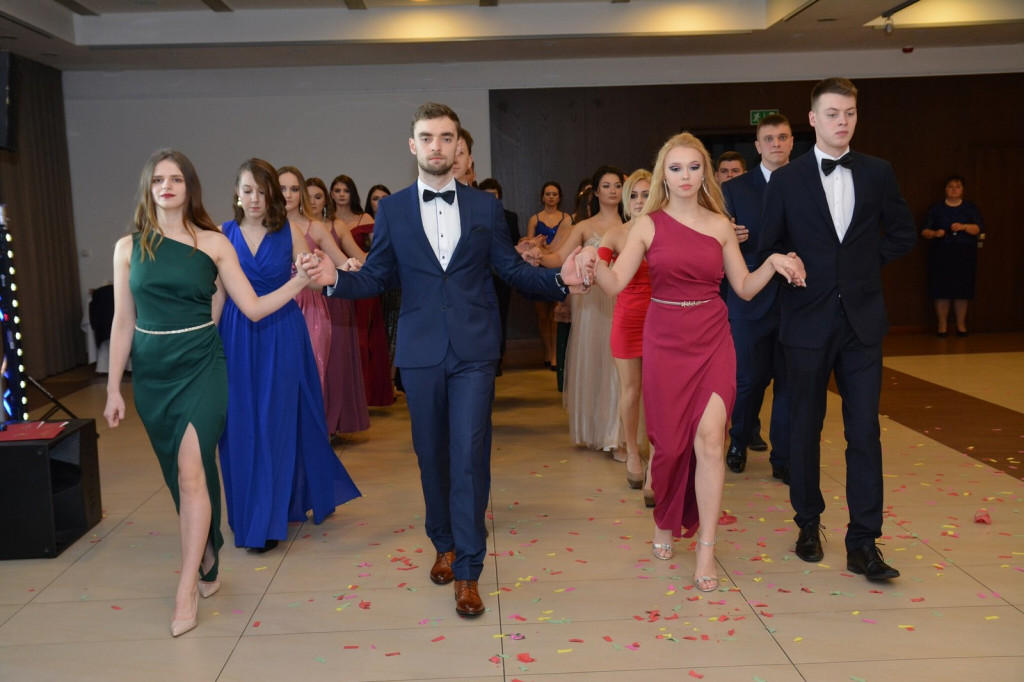 Studniówka 2020 w Zespole Szkół Zawodowych Nr 1 w Brzegu [zdjęcia]