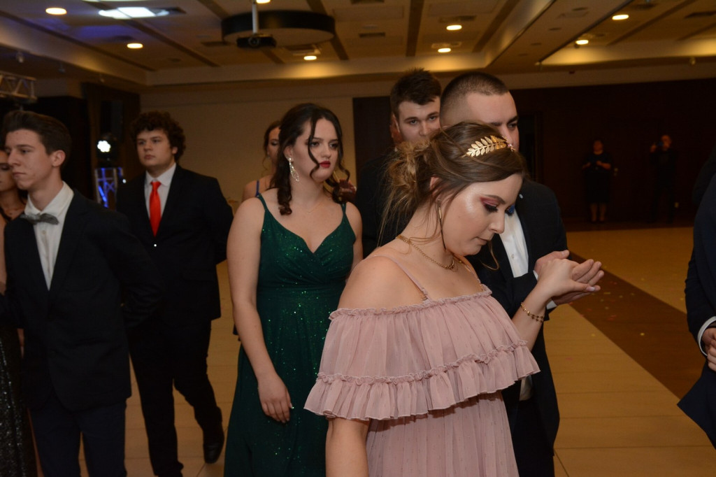 Studniówka 2020 w Zespole Szkół Zawodowych Nr 1 w Brzegu [zdjęcia]