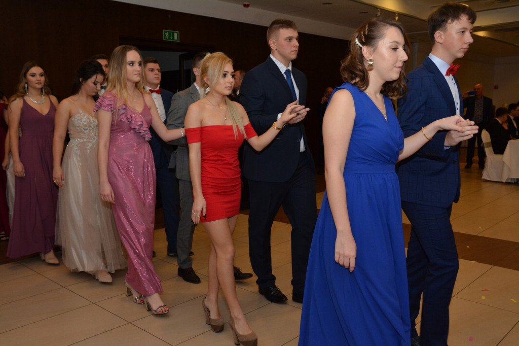 Studniówka 2020 w Zespole Szkół Zawodowych Nr 1 w Brzegu [zdjęcia]