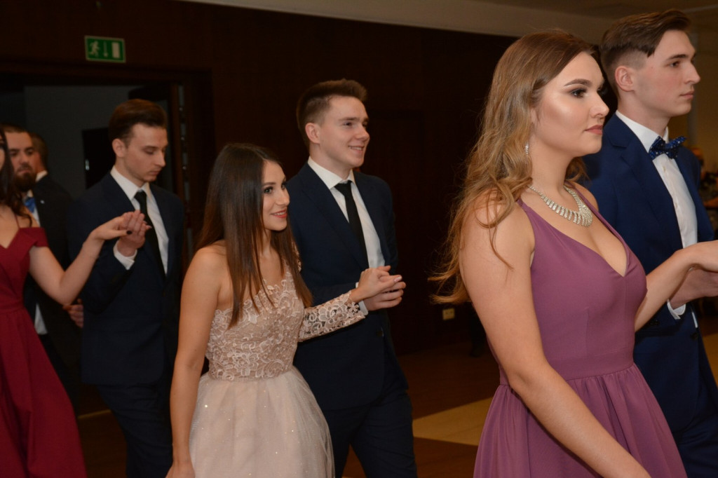 Studniówka 2020 w Zespole Szkół Zawodowych Nr 1 w Brzegu [zdjęcia]