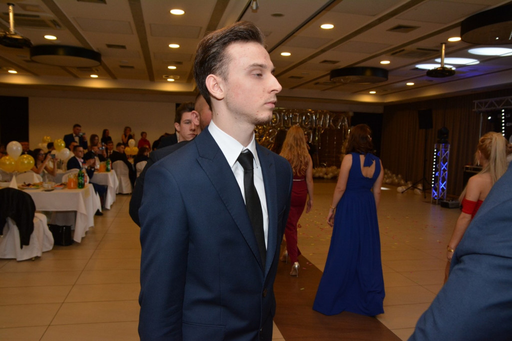 Studniówka 2020 w Zespole Szkół Zawodowych Nr 1 w Brzegu [zdjęcia]