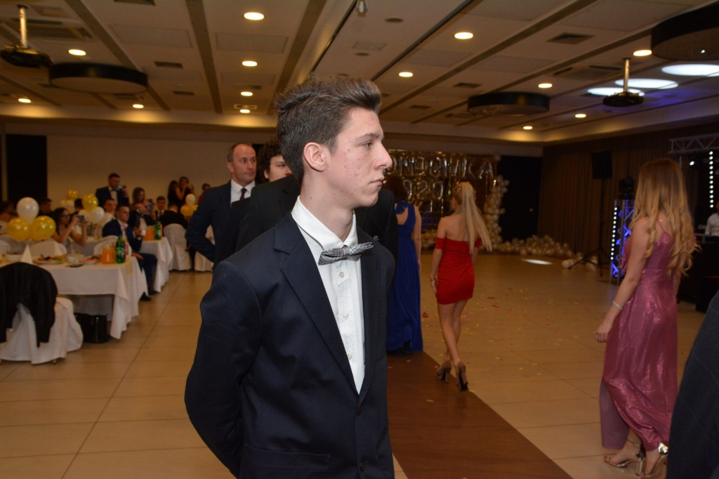 Studniówka 2020 w Zespole Szkół Zawodowych Nr 1 w Brzegu [zdjęcia]