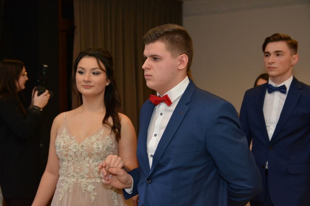 Studniówka 2020 w Zespole Szkół Zawodowych Nr 1 w Brzegu [zdjęcia]