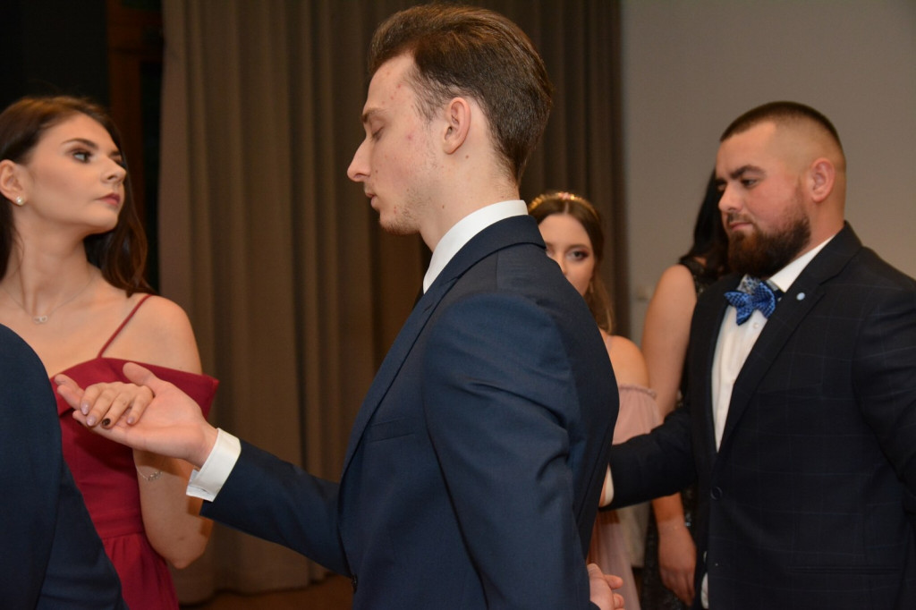 Studniówka 2020 w Zespole Szkół Zawodowych Nr 1 w Brzegu [zdjęcia]