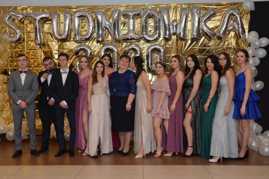 Studniówka 2020 w Zespole Szkół Zawodowych Nr 1 w Brzegu [zdjęcia]