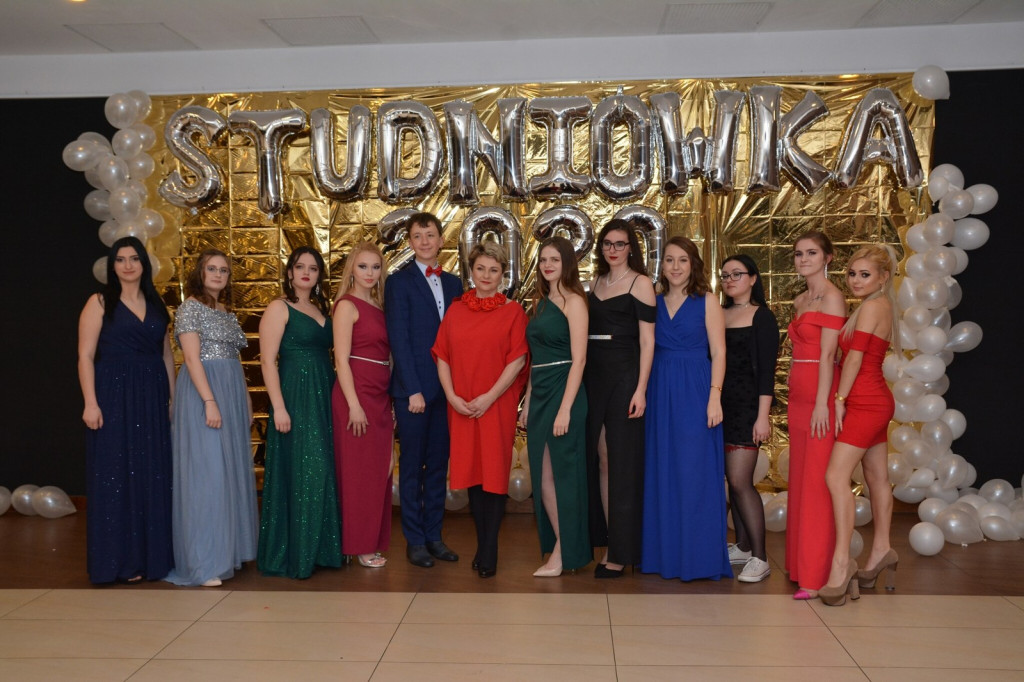 Studniówka 2020 w Zespole Szkół Zawodowych Nr 1 w Brzegu [zdjęcia]