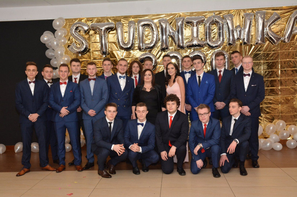 Studniówka 2020 w Zespole Szkół Zawodowych Nr 1 w Brzegu [zdjęcia]